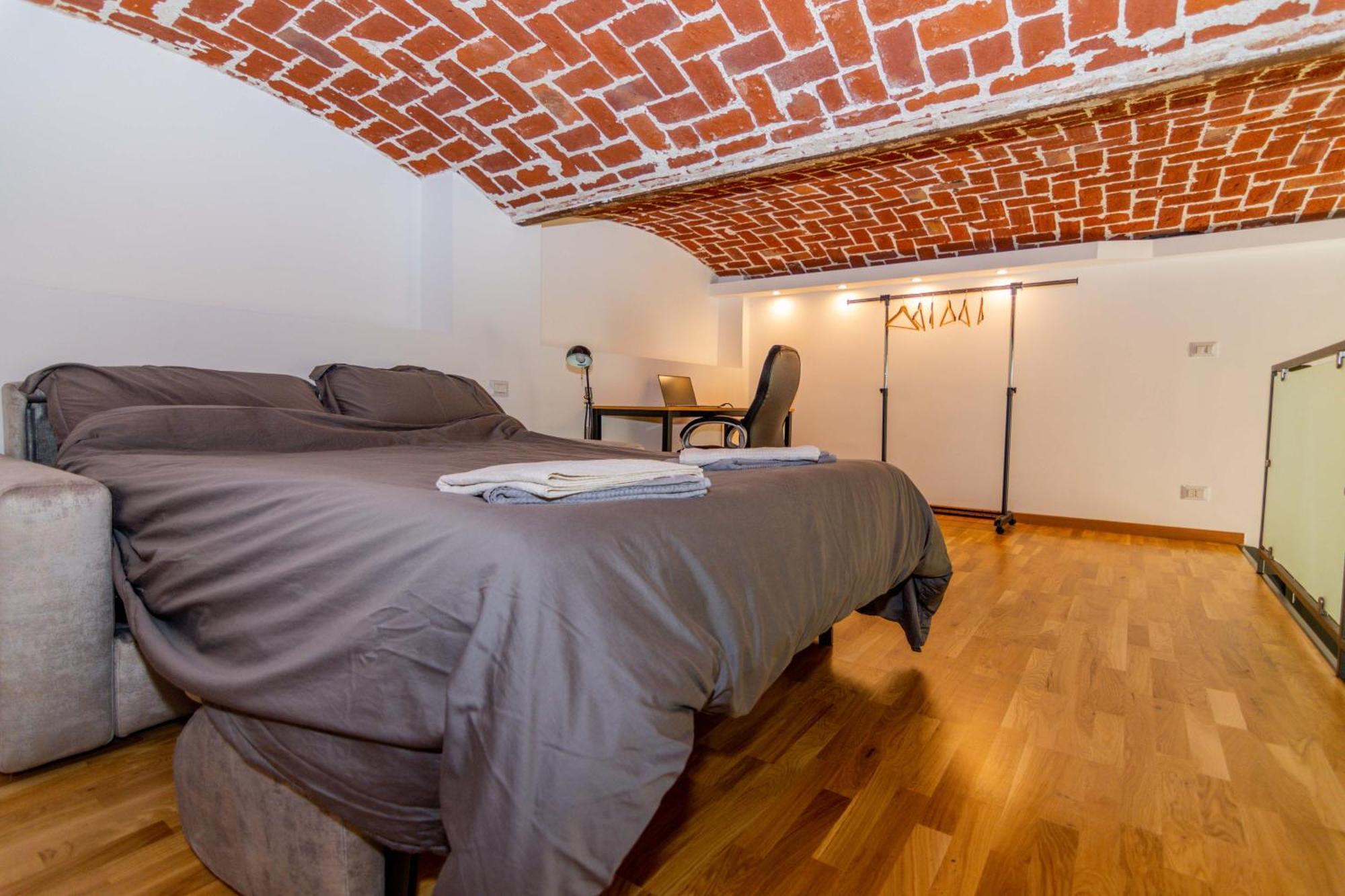 Industrial Loft -center Of Turin- By Happyhostorino Turin